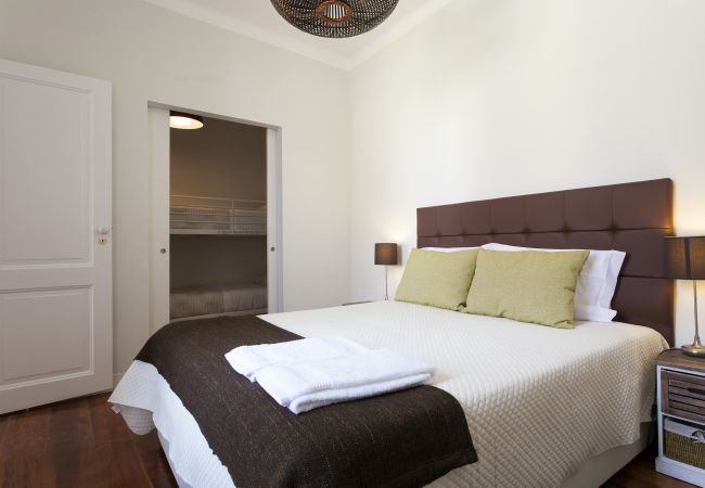 Apartamento em Lisbon - Bairro Alto Duplex with View by Central Hill Apartamento em Lisbon - Bairro Alto Duplex with View by Central Hill