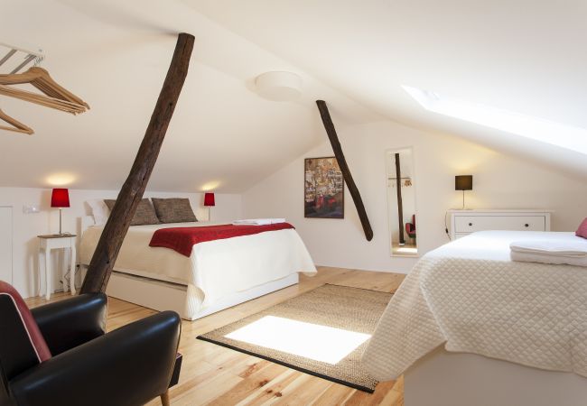 Apartamento em Lisbon - Bairro Alto Duplex with View by Central Hill Apartamento em Lisbon - Bairro Alto Duplex with View by Central Hill