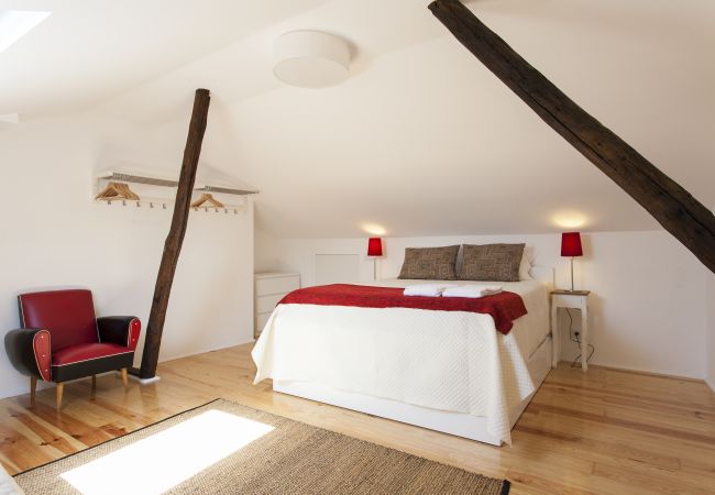 Apartamento em Lisbon - Bairro Alto Duplex with View by Central Hill Apartamento em Lisbon - Bairro Alto Duplex with View by Central Hill