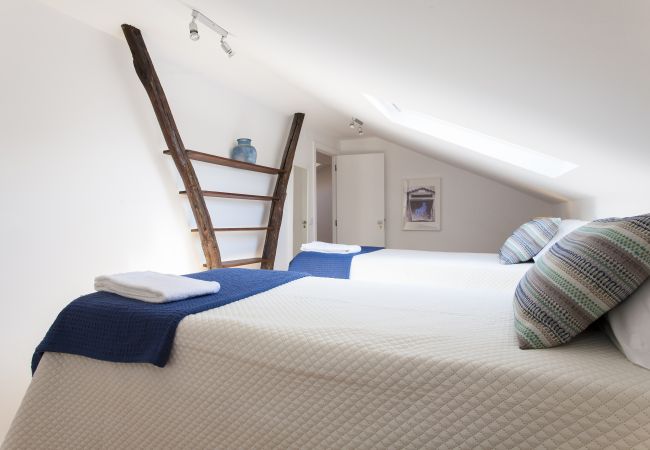 Apartamento em Lisbon - Bairro Alto Duplex with View by Central Hill Apartamento em Lisbon - Bairro Alto Duplex with View by Central Hill