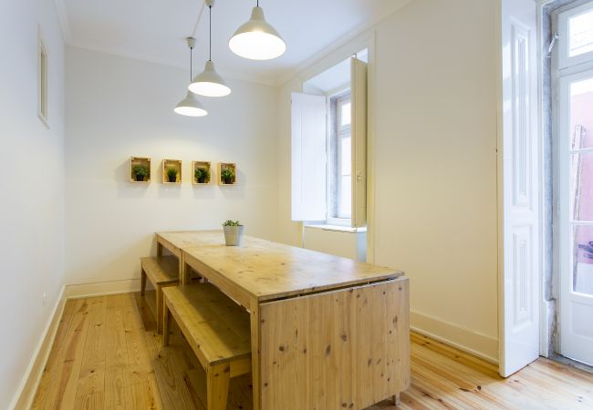 Apartamento em Lisbon - Big Central Avenue up to 17guests by Central Hill Apartamento em Lisbon - Big Central Avenue up to 17guests by Central Hill