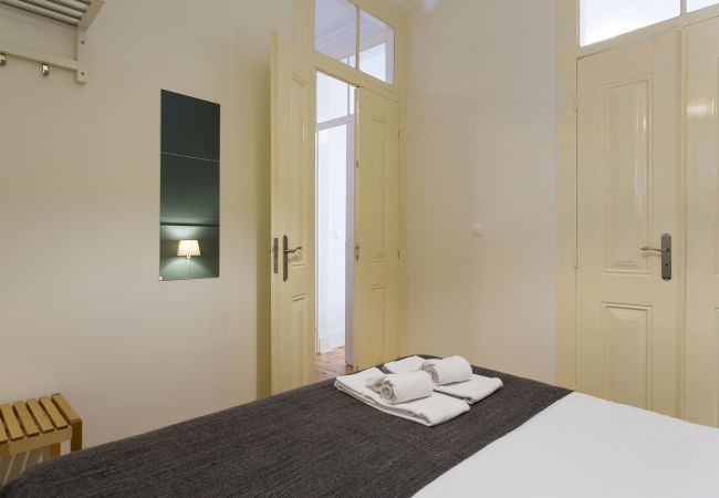Apartamento em Lisbon - Big Central Avenue up to 17guests by Central Hill Apartamento em Lisbon - Big Central Avenue up to 17guests by Central Hill