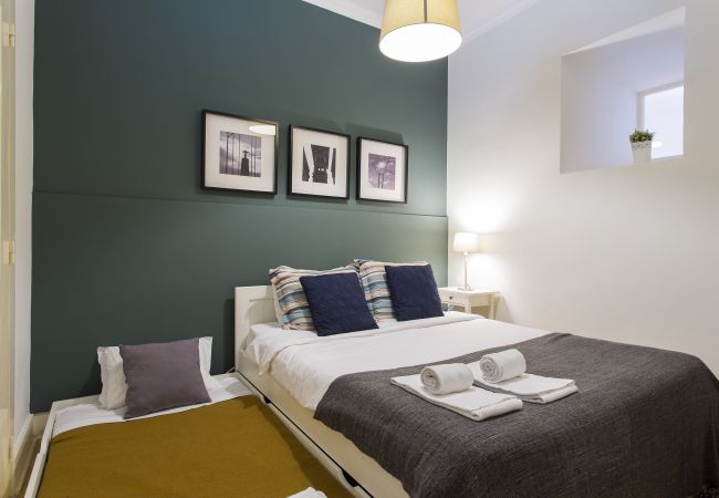 Apartamento em Lisbon - Big Central Avenue up to 17guests by Central Hill Apartamento em Lisbon - Big Central Avenue up to 17guests by Central Hill