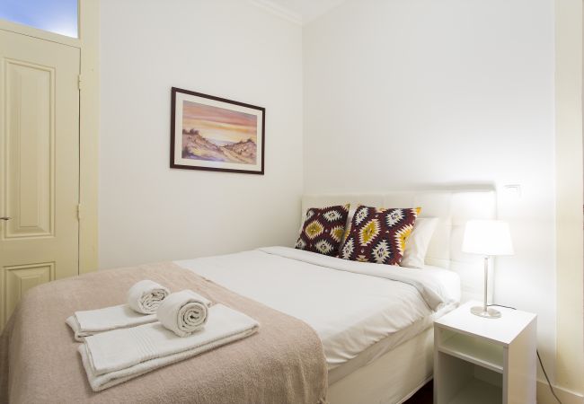 Apartamento em Lisbon - Big Central Avenue up to 17guests by Central Hill Apartamento em Lisbon - Big Central Avenue up to 17guests by Central Hill