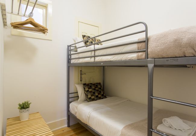 Apartamento em Lisbon - Big Central Avenue up to 17guests by Central Hill Apartamento em Lisbon - Big Central Avenue up to 17guests by Central Hill