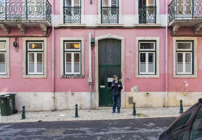 Apartamento em Lisbon - Big Central Avenue up to 17guests by Central Hill Apartamento em Lisbon - Big Central Avenue up to 17guests by Central Hill