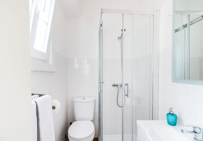 Apartamento em Lisbon - Cozy Downtown Avenue 2D by Central Hill Apartamento em Lisbon - Cozy Downtown Avenue 2D by Central Hill