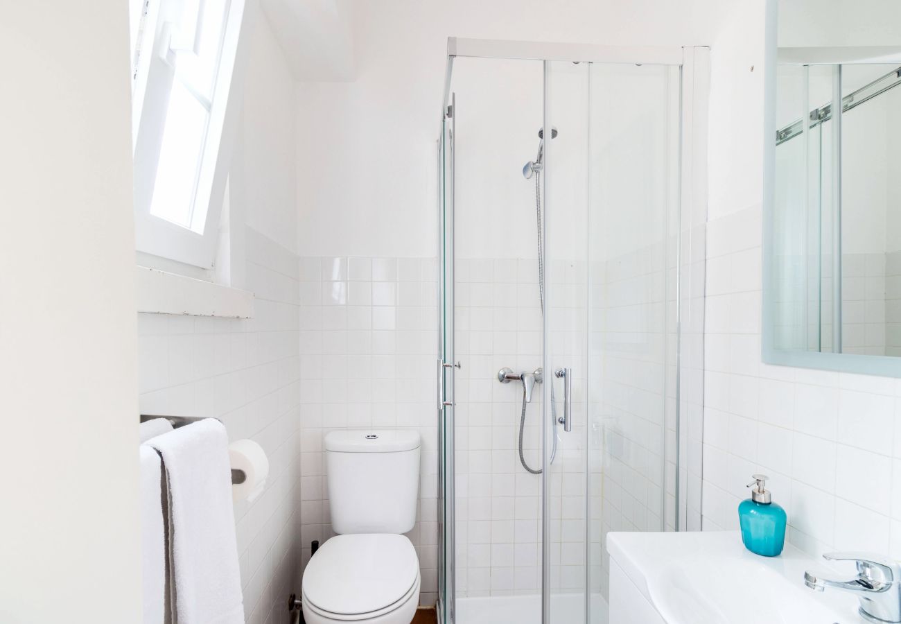 Apartamento em Lisboa - Cozy Downtown Avenue 2D by Central Hill