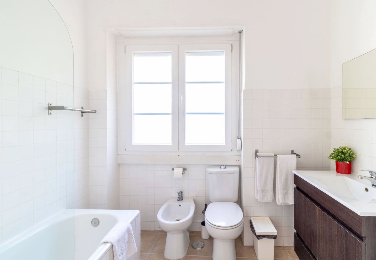 Apartamento em Lisboa - Cozy Downtown Avenue 2D by Central Hill