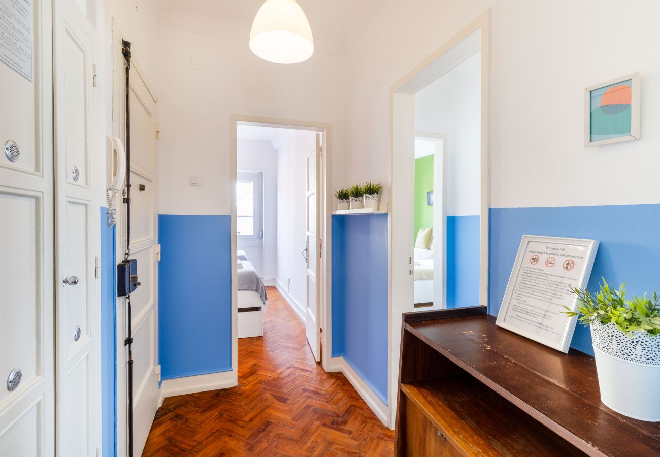 Apartamento em Lisboa - Cozy Downtown Avenue 2D by Central Hill