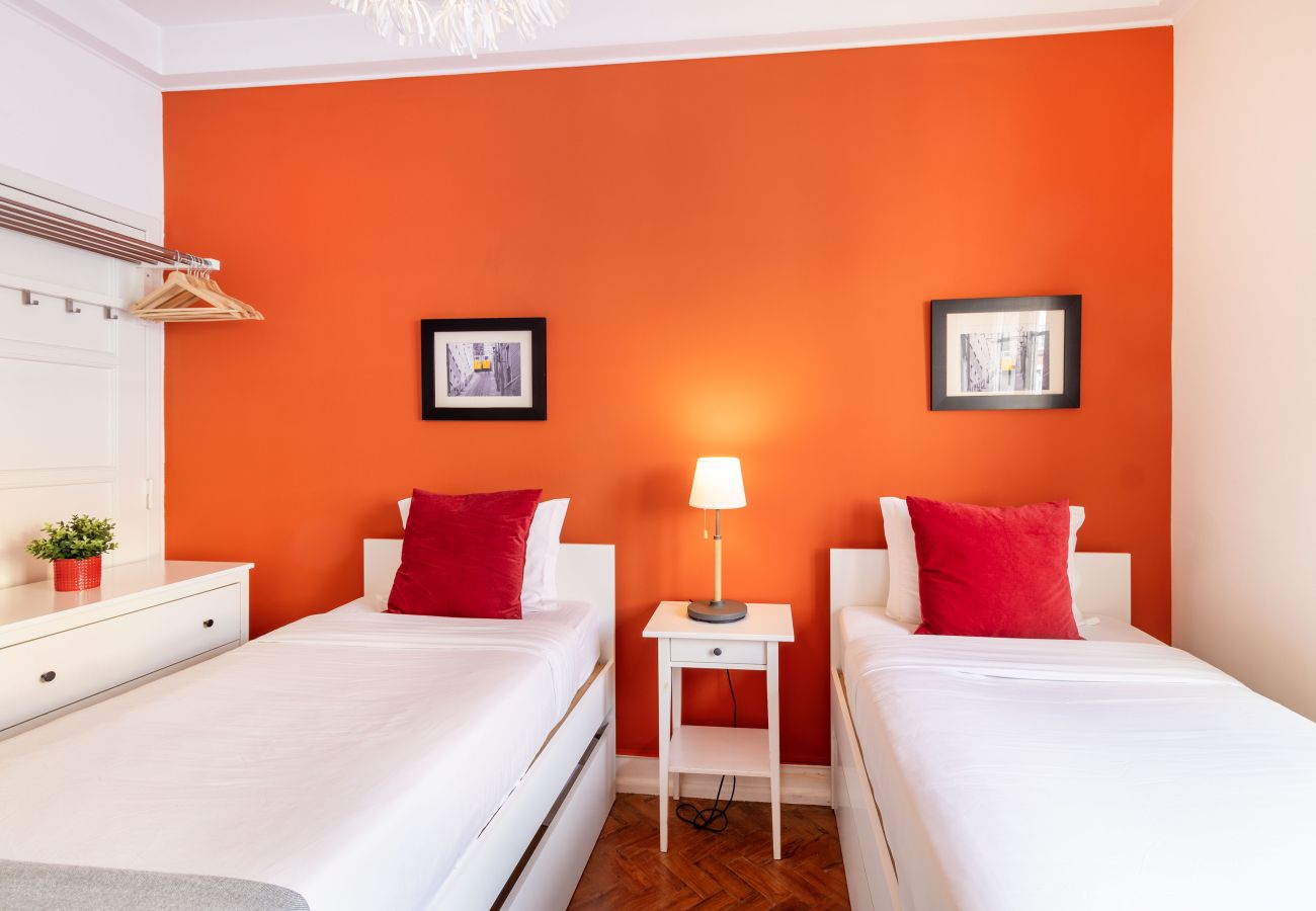 Apartamento em Lisboa - Cozy Downtown Avenue 2D by Central Hill
