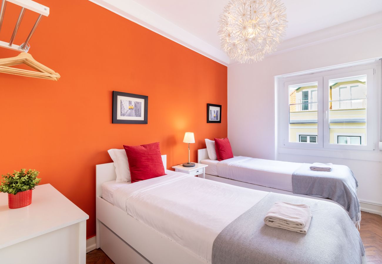 Apartamento em Lisboa - Cozy Downtown Avenue 2D by Central Hill