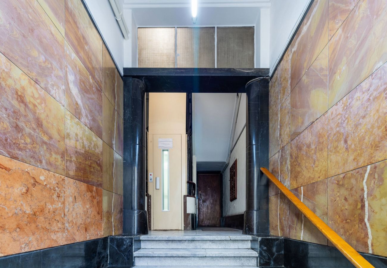 Apartamento em Lisboa - Cozy Downtown Avenue 2D by Central Hill