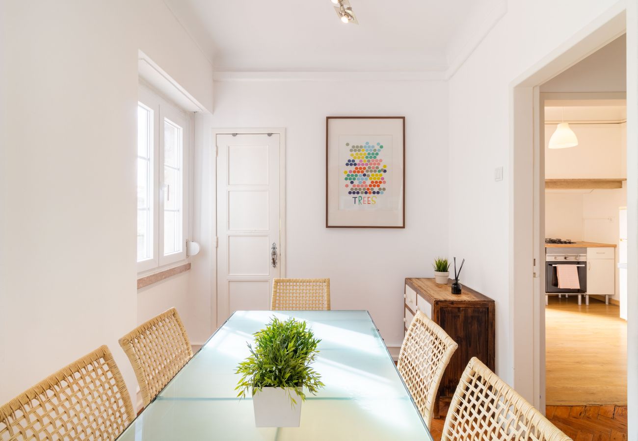 Apartamento em Lisboa - Cozy Downtown Avenue 2D by Central Hill