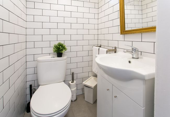 Apartamento em Lisbon - Cozy Central Downtown III by Central Hill Apartamento em Lisbon - Cozy Central Downtown III by Central Hill