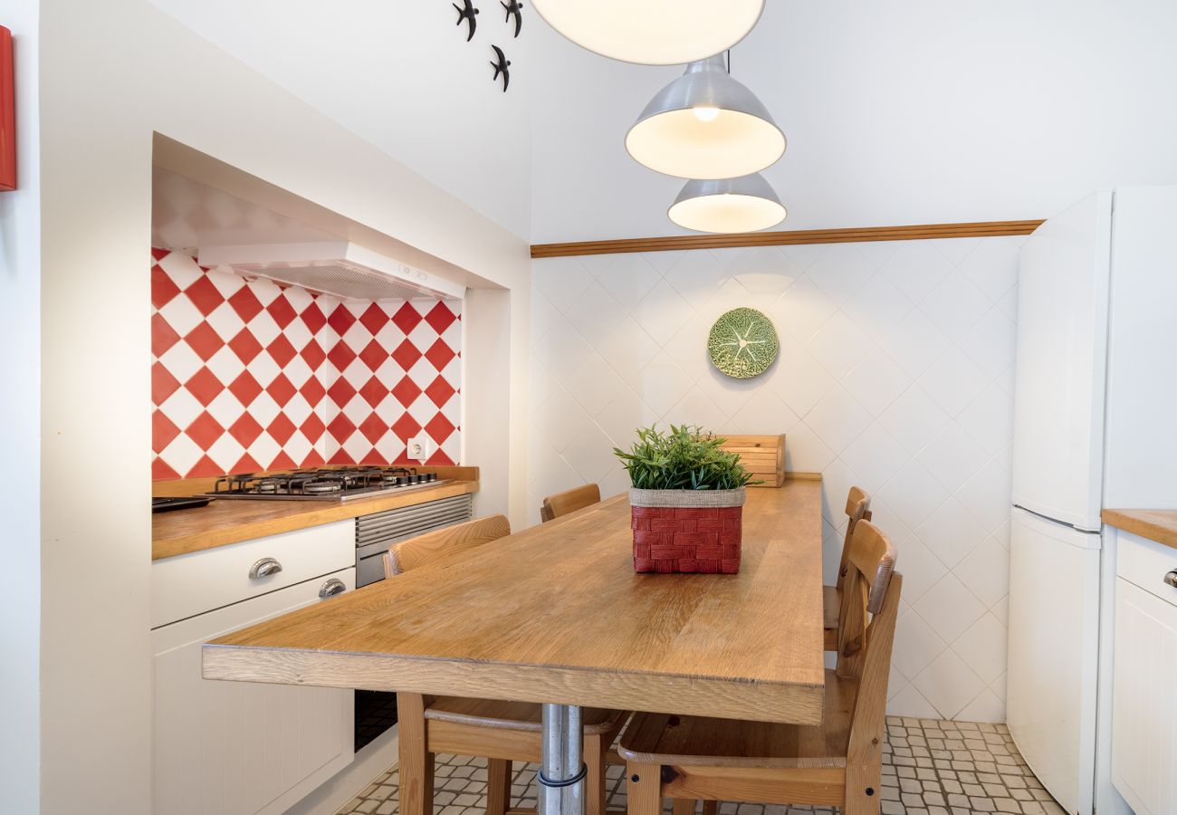 Apartamento em Lisboa - Large Bairro Alto 1 up to 22guests by Central Hill