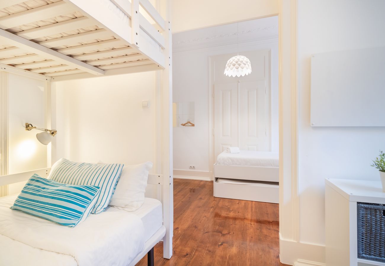 Apartamento em Lisboa - Large Bairro Alto 1 up to 22guests by Central Hill