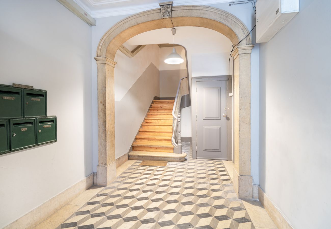 Apartamento em Lisboa - Large Bairro Alto 2 up to 22guests by Central Hill