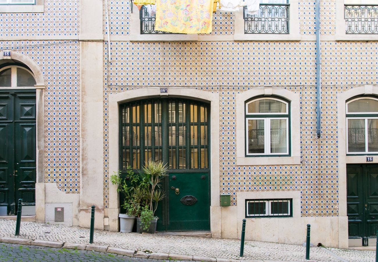 Apartamento em Lisboa - Downtown Alfama River View by Central Hill