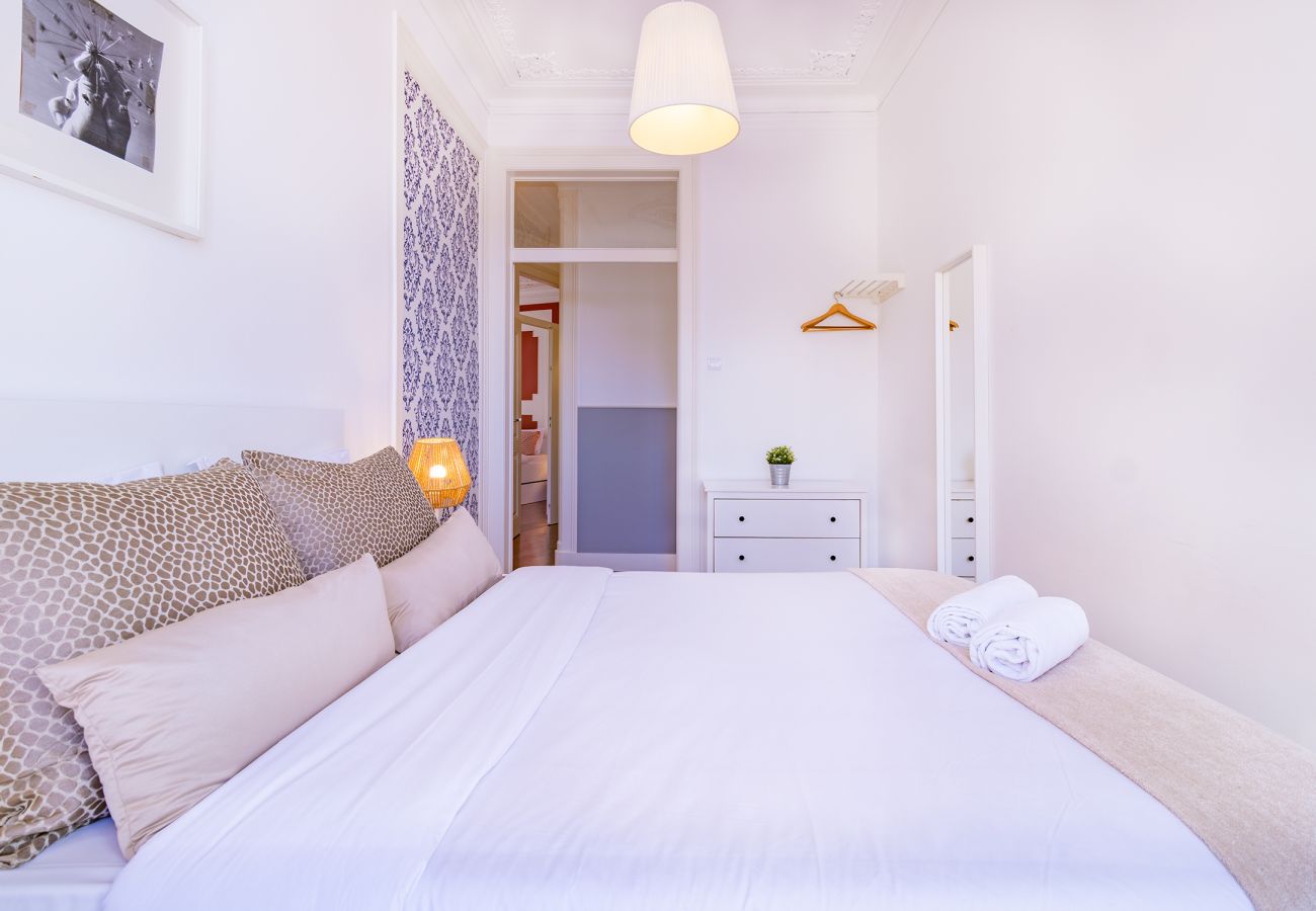 Apartamento em Lisboa - Large Bairro Alto C up to 22guests by Central Hill