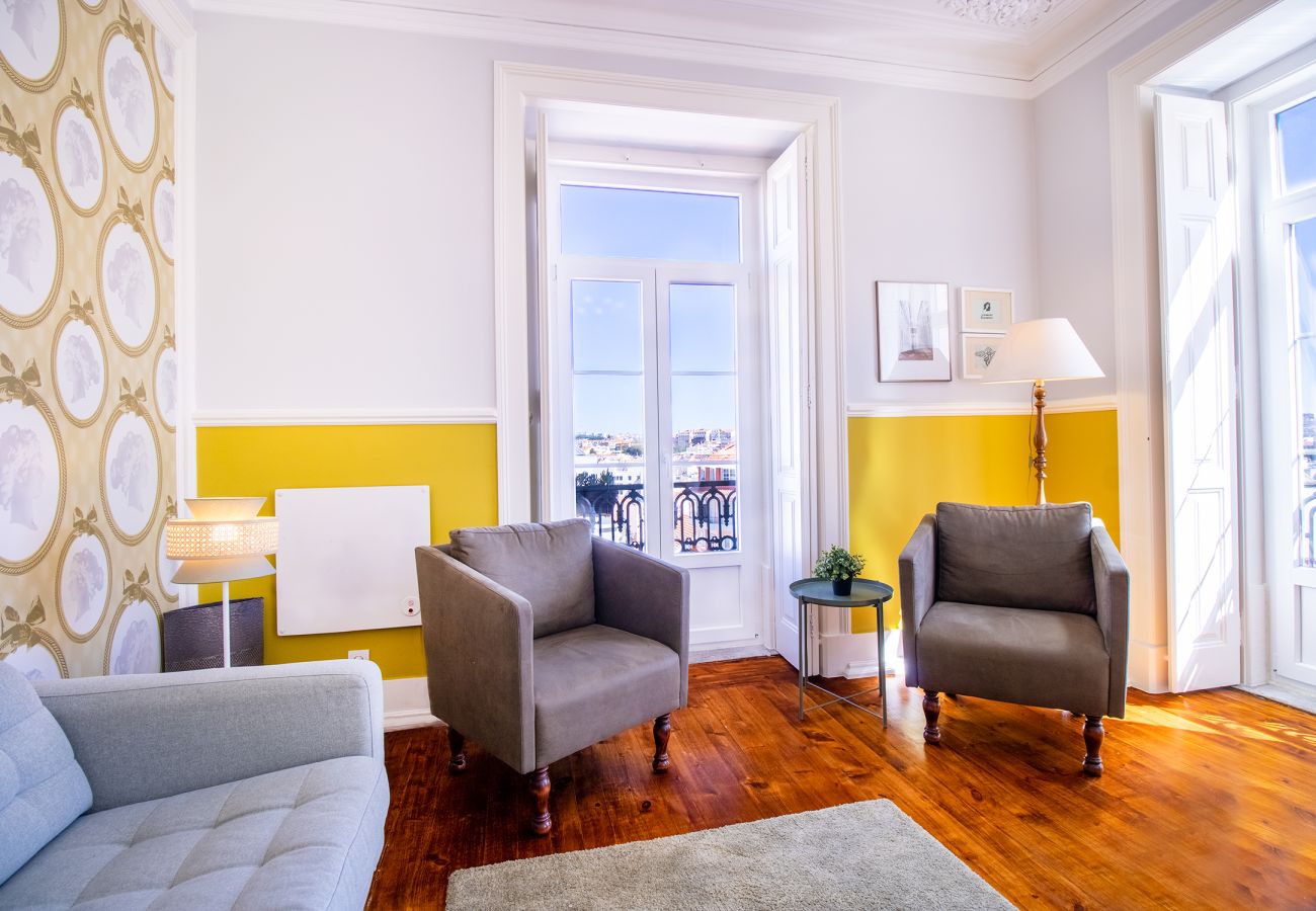 Apartamento em Lisboa - Large Bairro Alto C up to 22guests by Central Hill