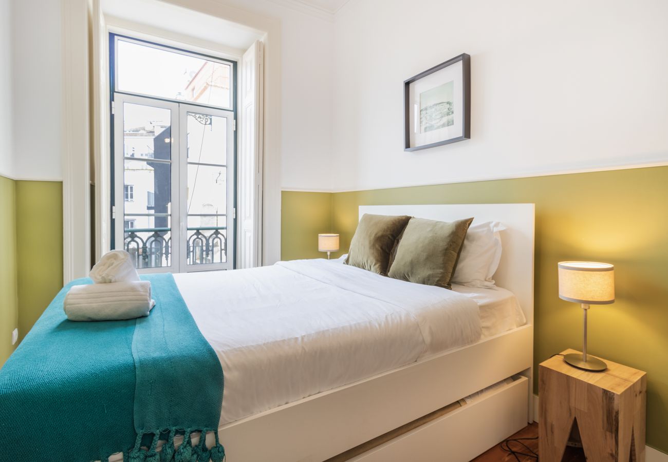 Apartamento em Lisboa - Large Bairro Alto B up to 22guests by Central Hill