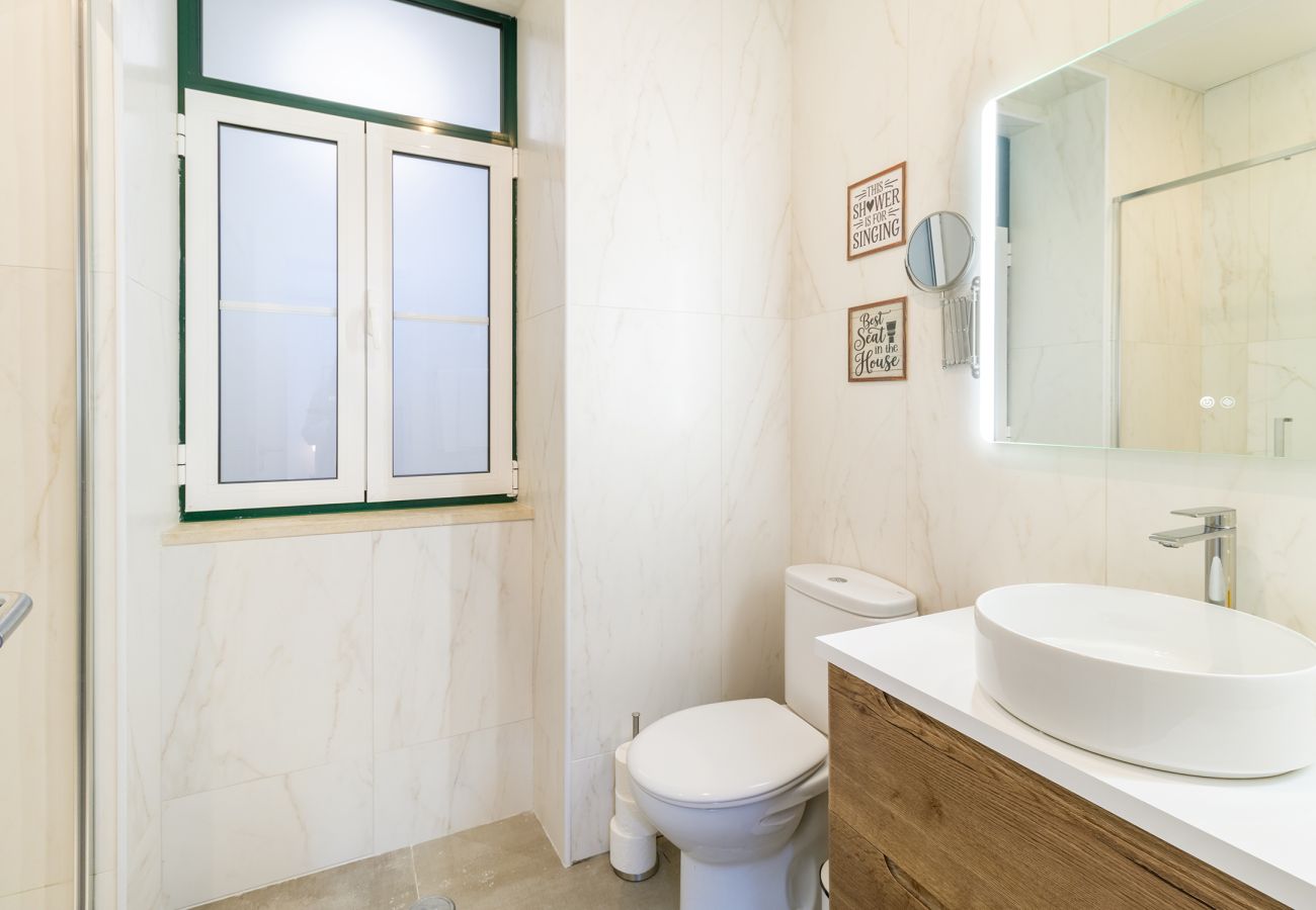 Apartamento em Lisboa - [NEW] Downtown Avenue 0E by Central Hill