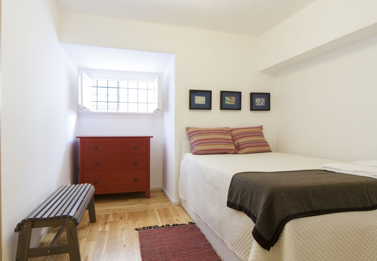 Apartamento em Lisboa - Cozy Bairro Alto by Central Hill Apartments