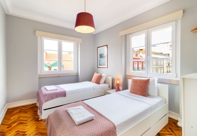 Apartment in Lisbon - Cosy Downtown Avenue 3D by Central Hill