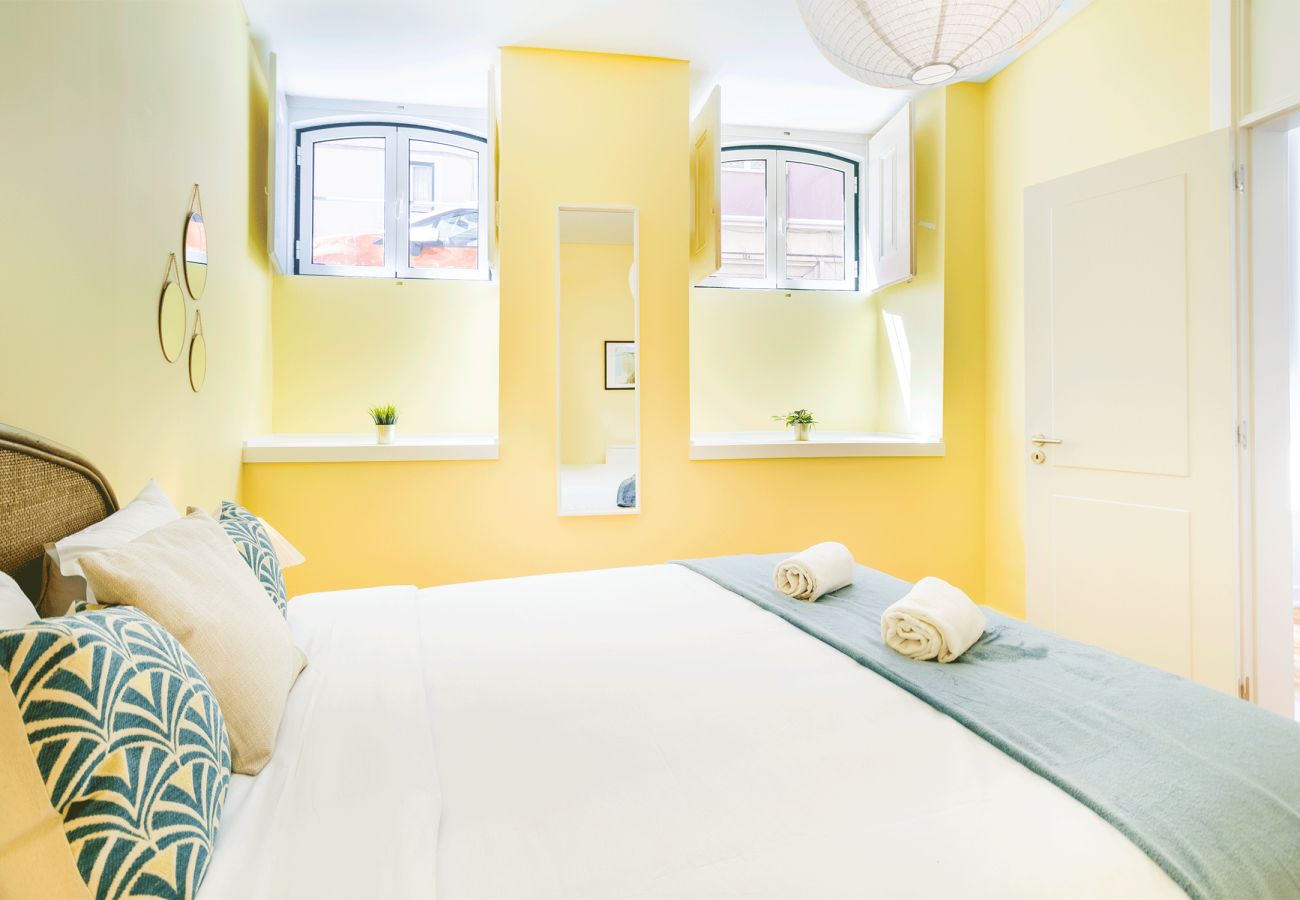 Apartment in Lisbon - [NEW] Large Bairro Alto 0D up to 18guests by Central Hill