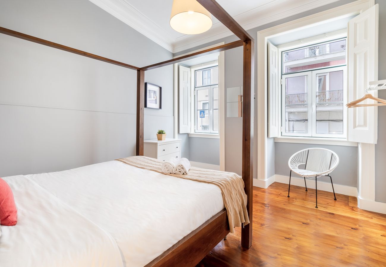 Apartment in Lisbon - Bairro Alto View 4E up to 25guests by Central Hill