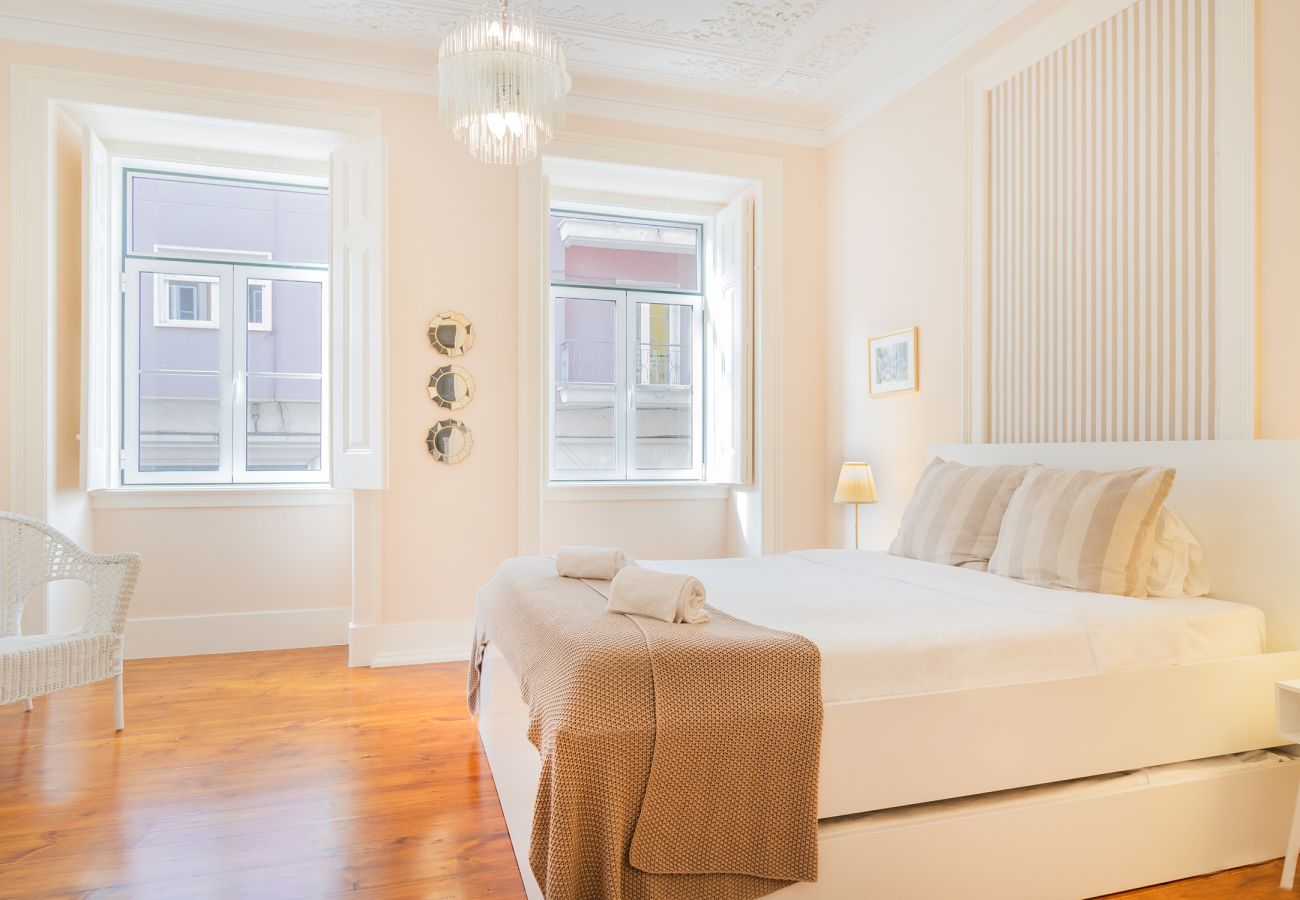 Apartment in Lisbon - Bairro Alto View 4E up to 25guests by Central Hill