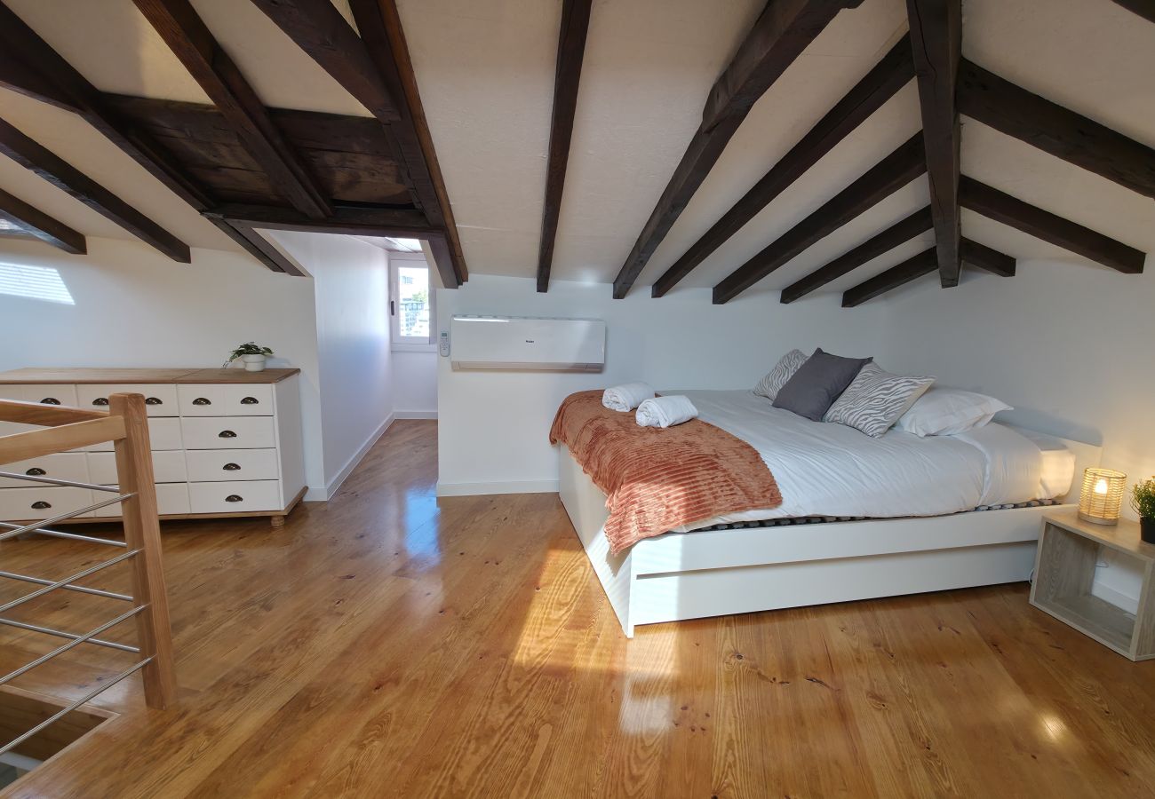 Apartment in Lisbon - [NEW] Bairro Alto View 4E up to 25guests by Central Hill