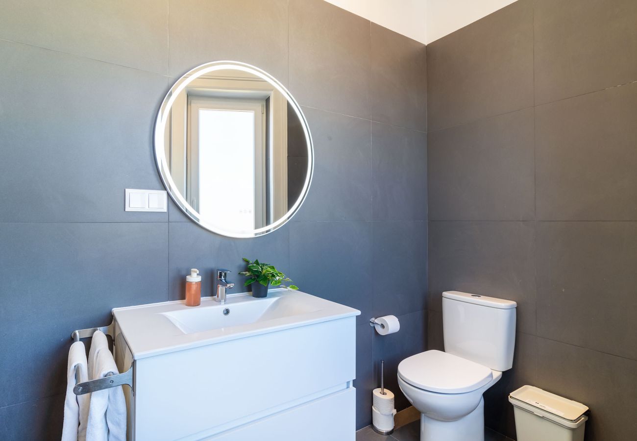 Apartment in Lisbon - [NEW] Bairro Alto View 4E up to 25guests by Central Hill