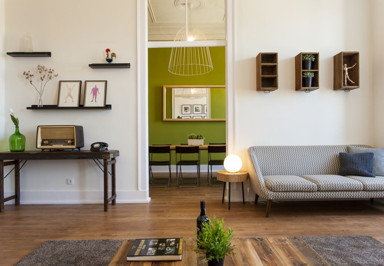 Apartment in Lisbon - Big Bairro Alto 2D up to 25 guests by Central Hill