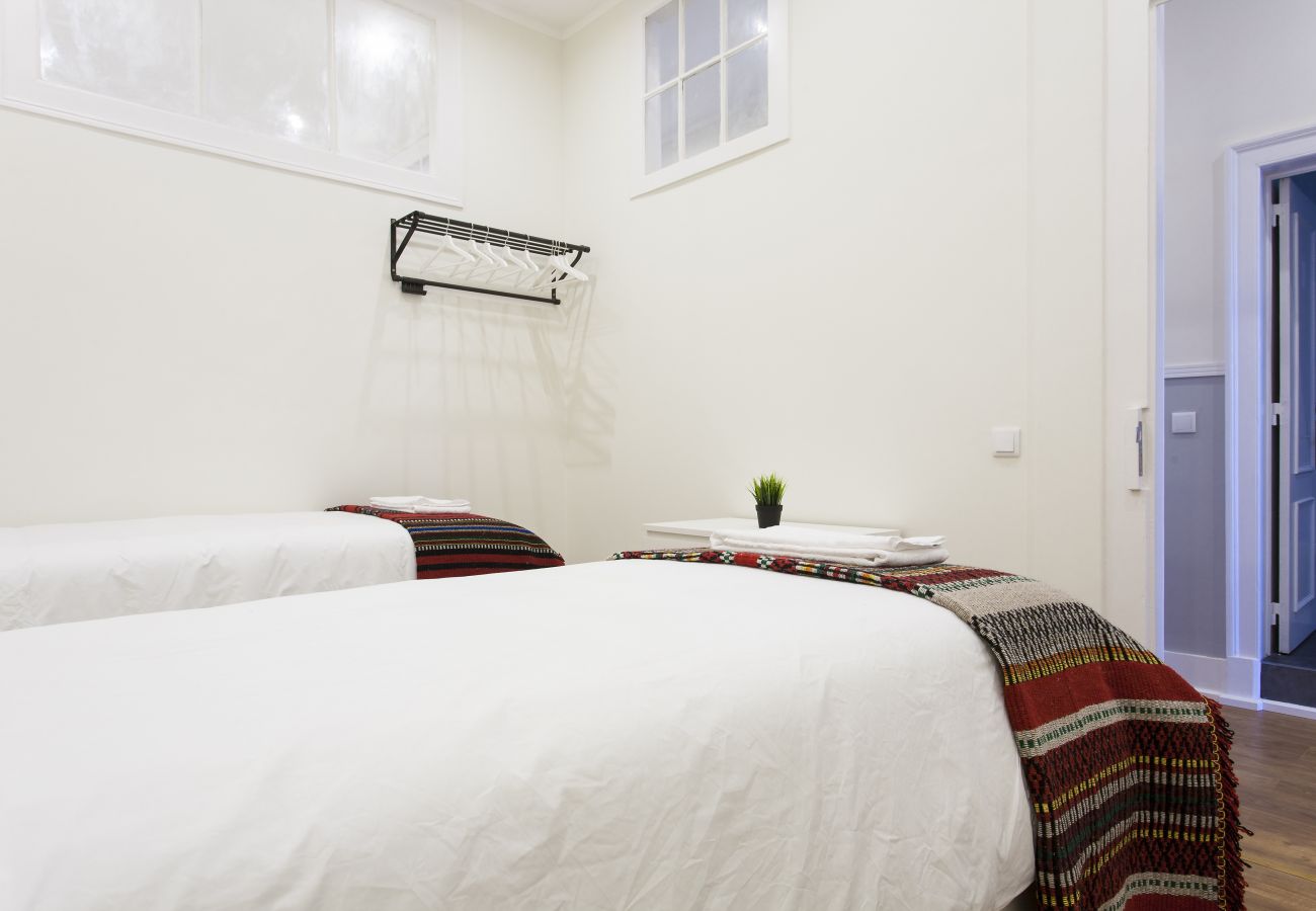 Apartment in Lisbon - Big Bairro Alto 2D up to 25 guests by Central Hill