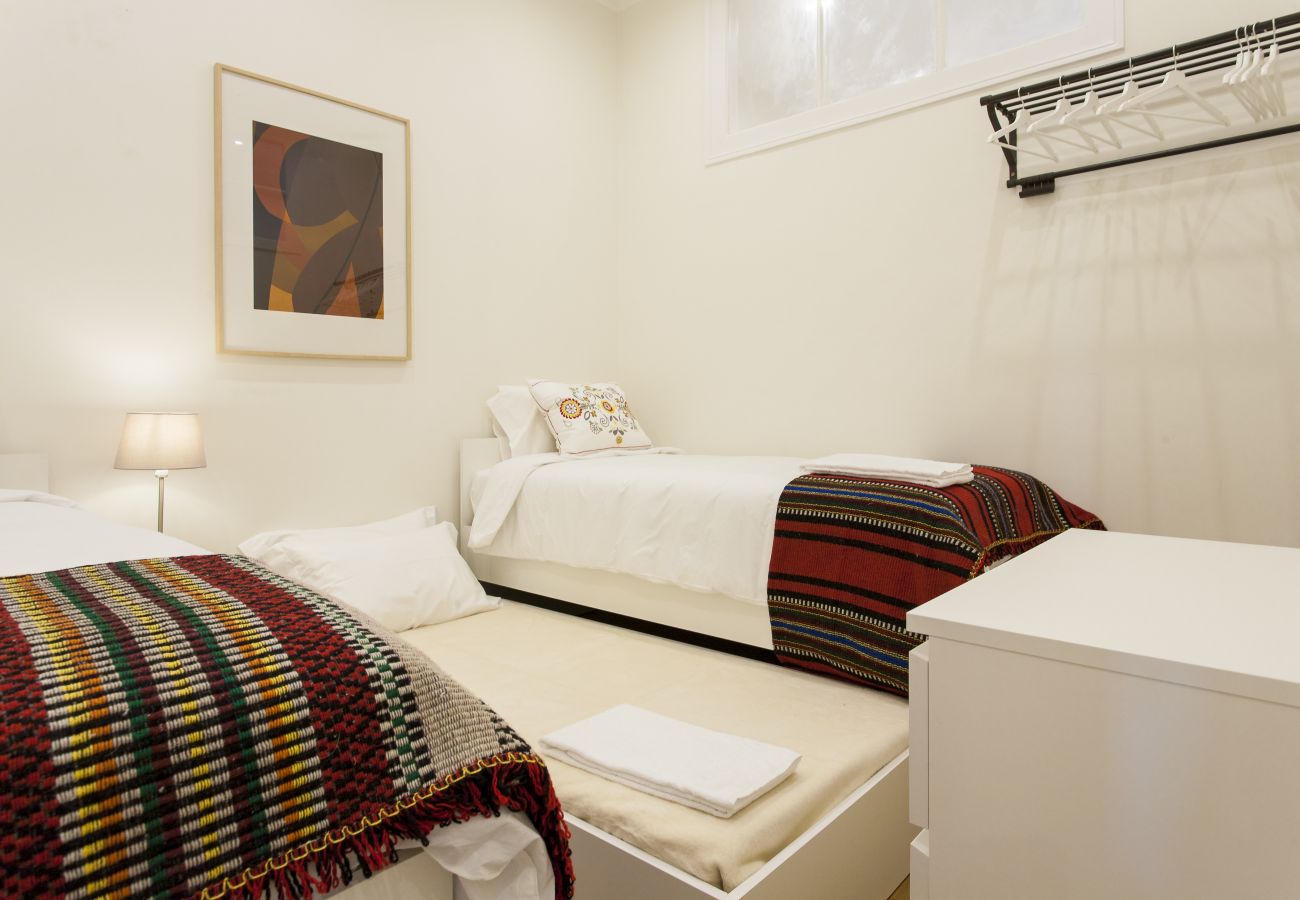 Apartment in Lisbon - Big Bairro Alto 2D up to 25 guests by Central Hill