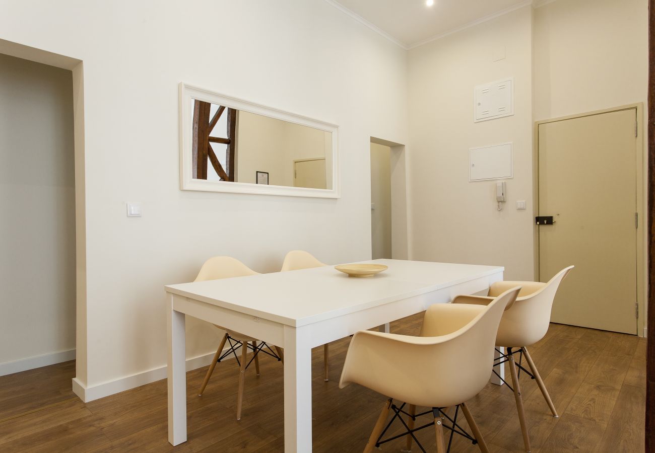 Apartment in Lisbon - Central Downtown 1D up to 17guests by Central Hill