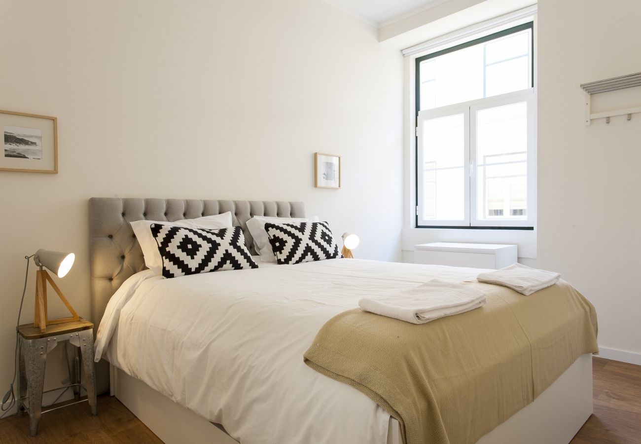 Apartment in Lisbon - Central Downtown 3D up to 17guests by Central Hill