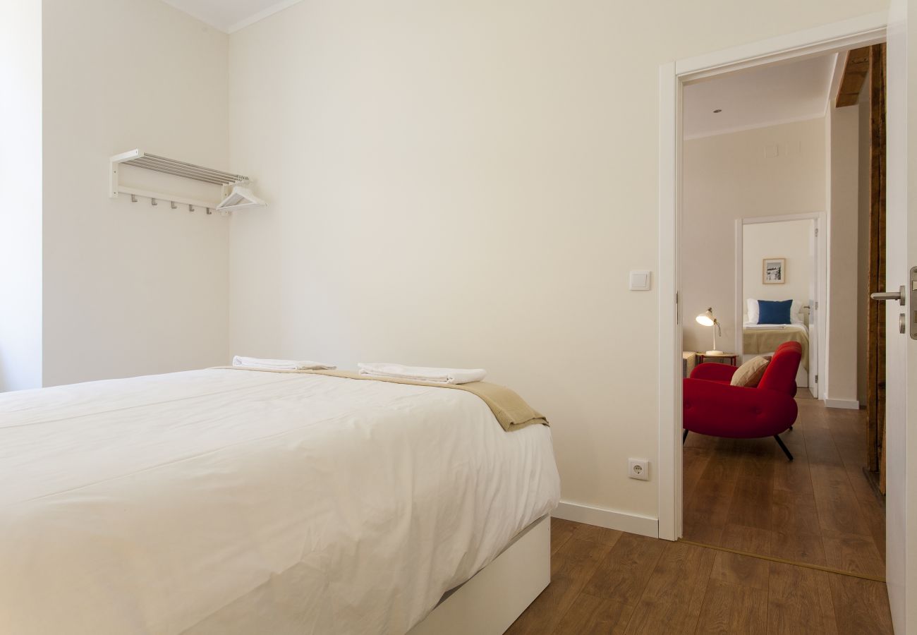 Apartment in Lisbon - Central Downtown 3D up to 17guests by Central Hill