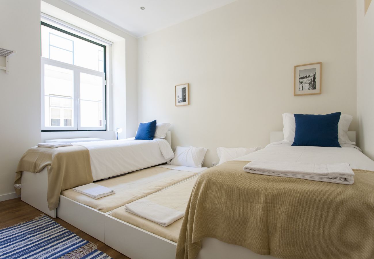 Apartment in Lisbon - Central Downtown 3D up to 17guests by Central Hill