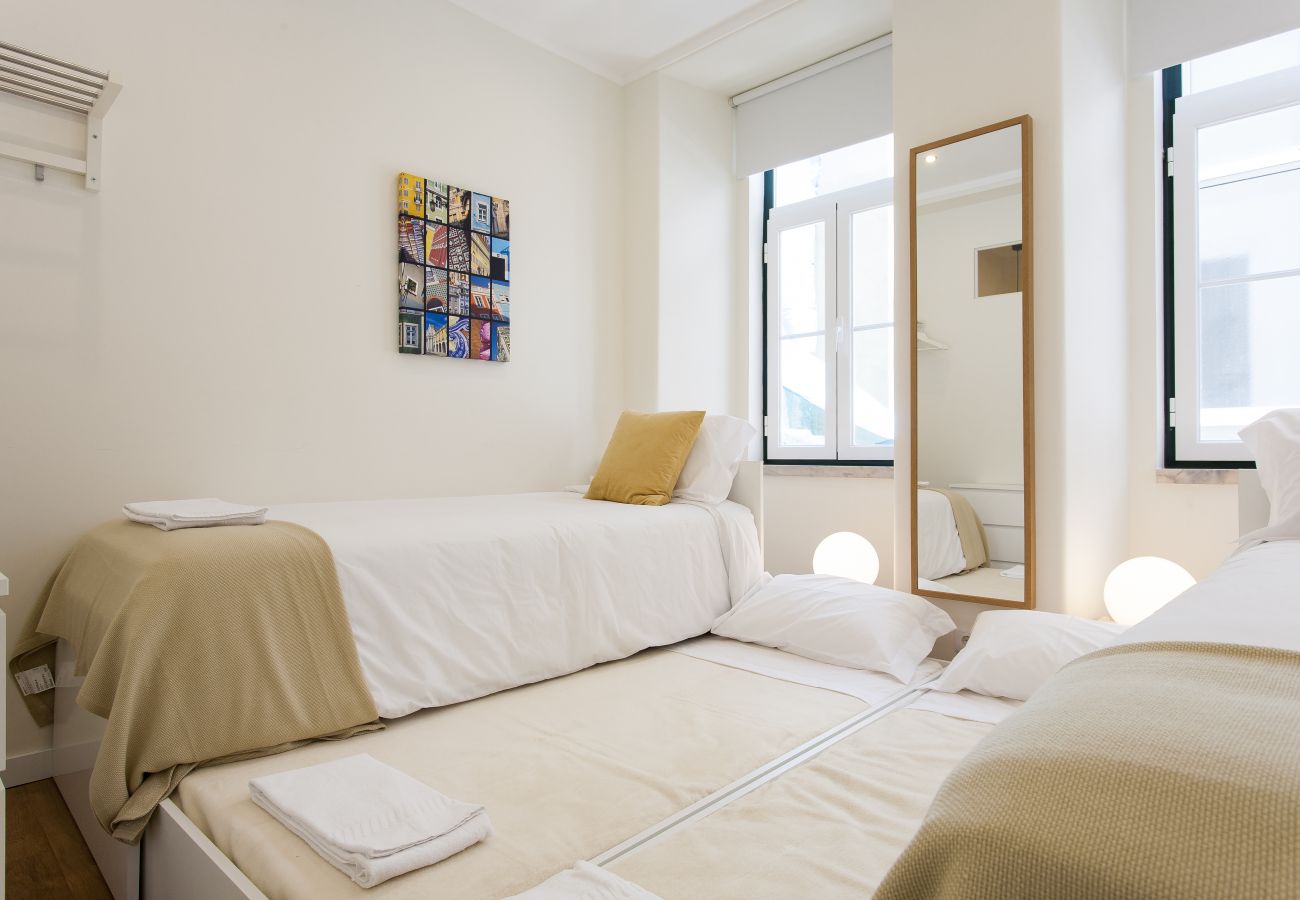 Apartment in Lisbon - Central Downtown 3D up to 17guests by Central Hill