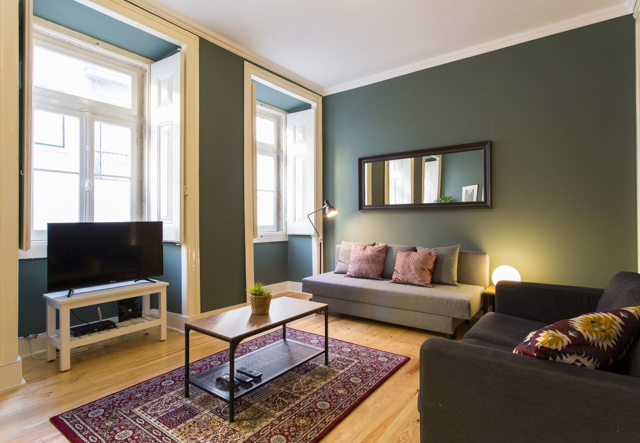 Apartment in Lisbon - Central Apt w/Patio up to 17guests by Central Hill