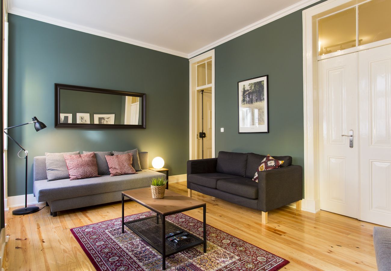 Apartment in Lisbon - Central Apt w/Patio up to 17guests by Central Hill