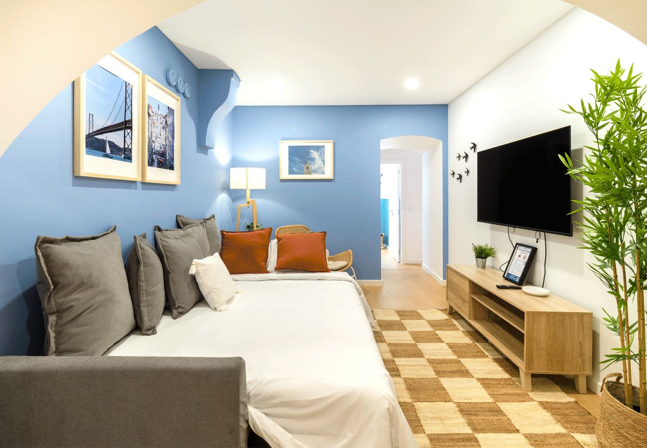 Apartment in Lisbon - [NEW] Cozy Bairro Alto by Central Hill