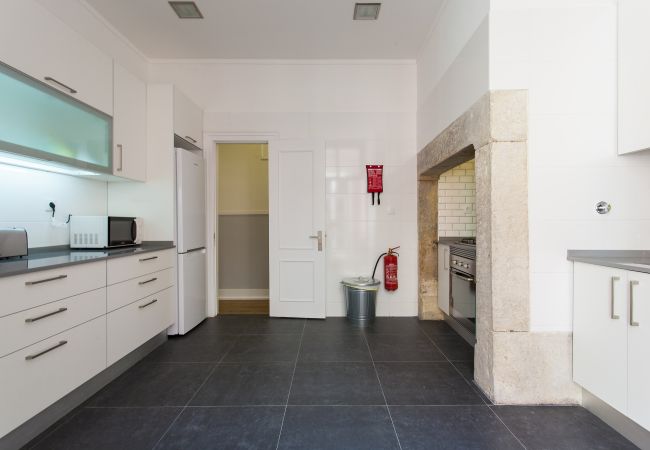 Apartamento en Lisboa ciudad - Big Bairro Alto 2D up to 25 guests by Central Hill