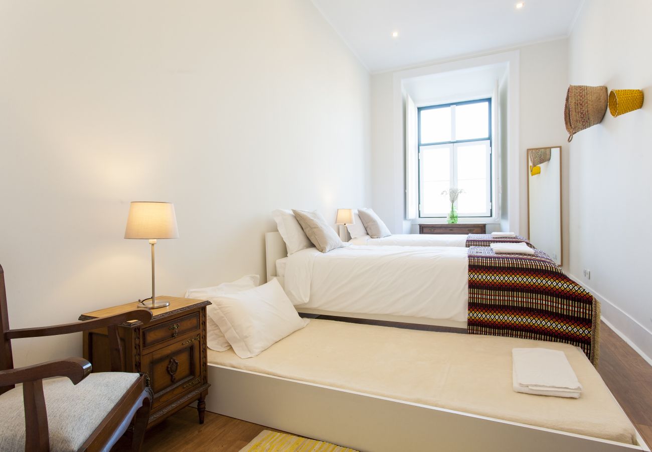 Apartamento en Lisboa ciudad - Big Bairro Alto 2E up to 27 guests by Central Hill