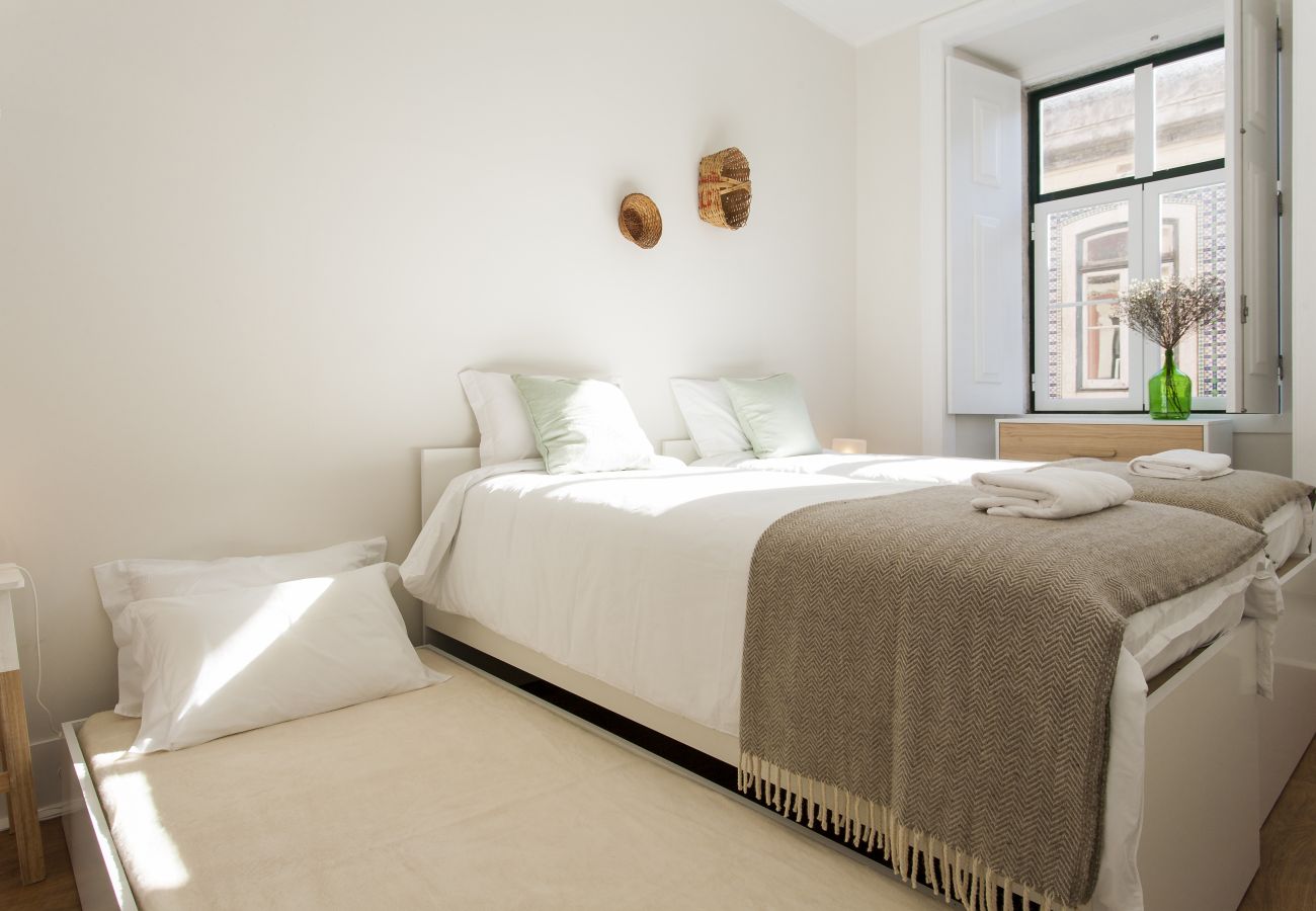 Apartamento en Lisboa ciudad - Big Bairro Alto 2E up to 27 guests by Central Hill