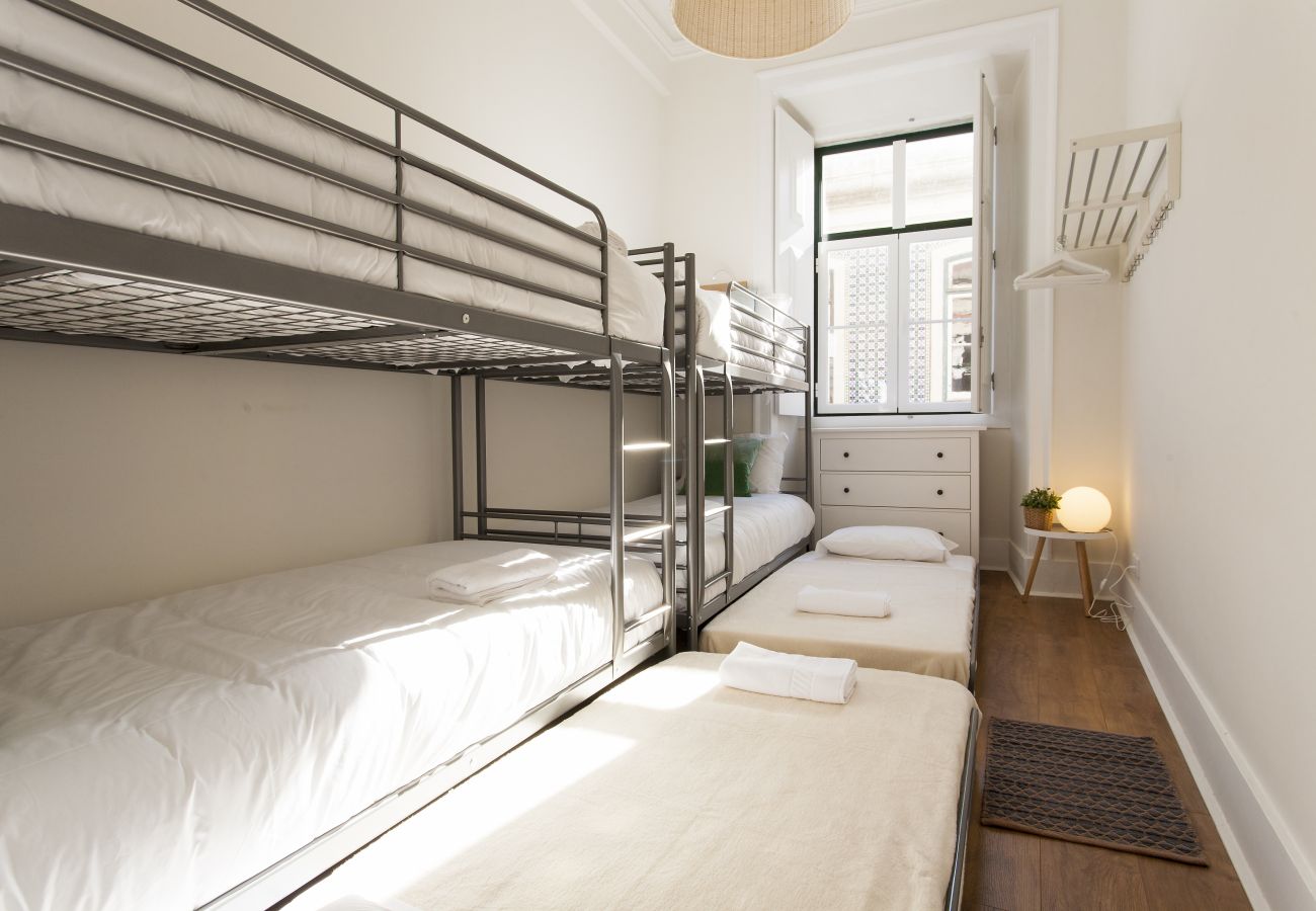 Apartamento en Lisboa ciudad - Big Bairro Alto 2E up to 27 guests by Central Hill