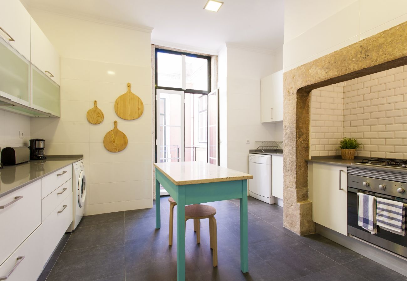 Apartamento en Lisboa ciudad - Big Bairro Alto 2E up to 27 guests by Central Hill